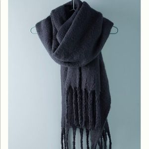 Anthropologie SOFT Scarf/shall